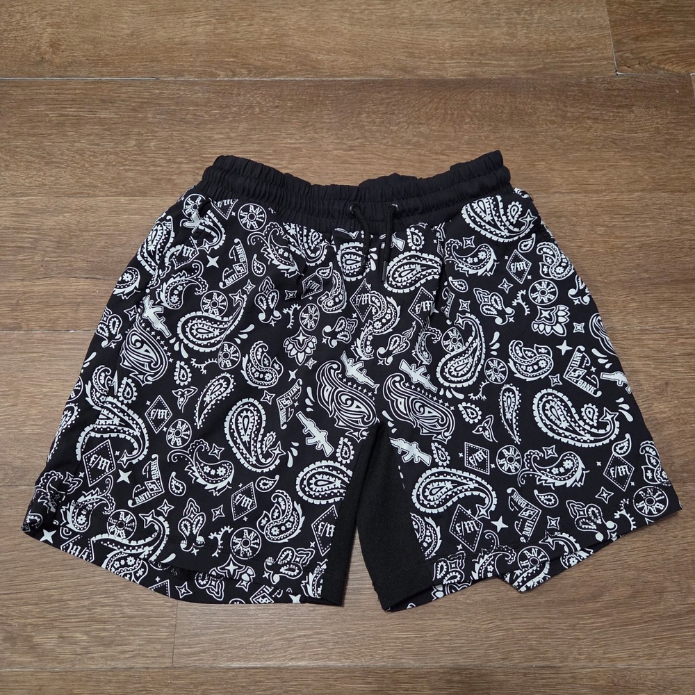 Arrowhead Tactical Apparel Paisley Bandana Athletic Shorts Black White Mens L